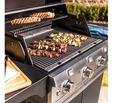 Saber Deluxe Black 3-Burner Grill
