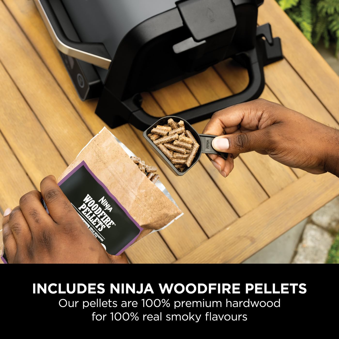 Ninja Woodfire Electric BBQ Grill & Smoker, 7-in-1 Outdoor Grill & Air Fryer, Roast, Bake, Dehydrate, Uses Woodfire Pellets, Weather Resistant, Non-Stick, Portable, Electric, Grey/Black, OG701UK