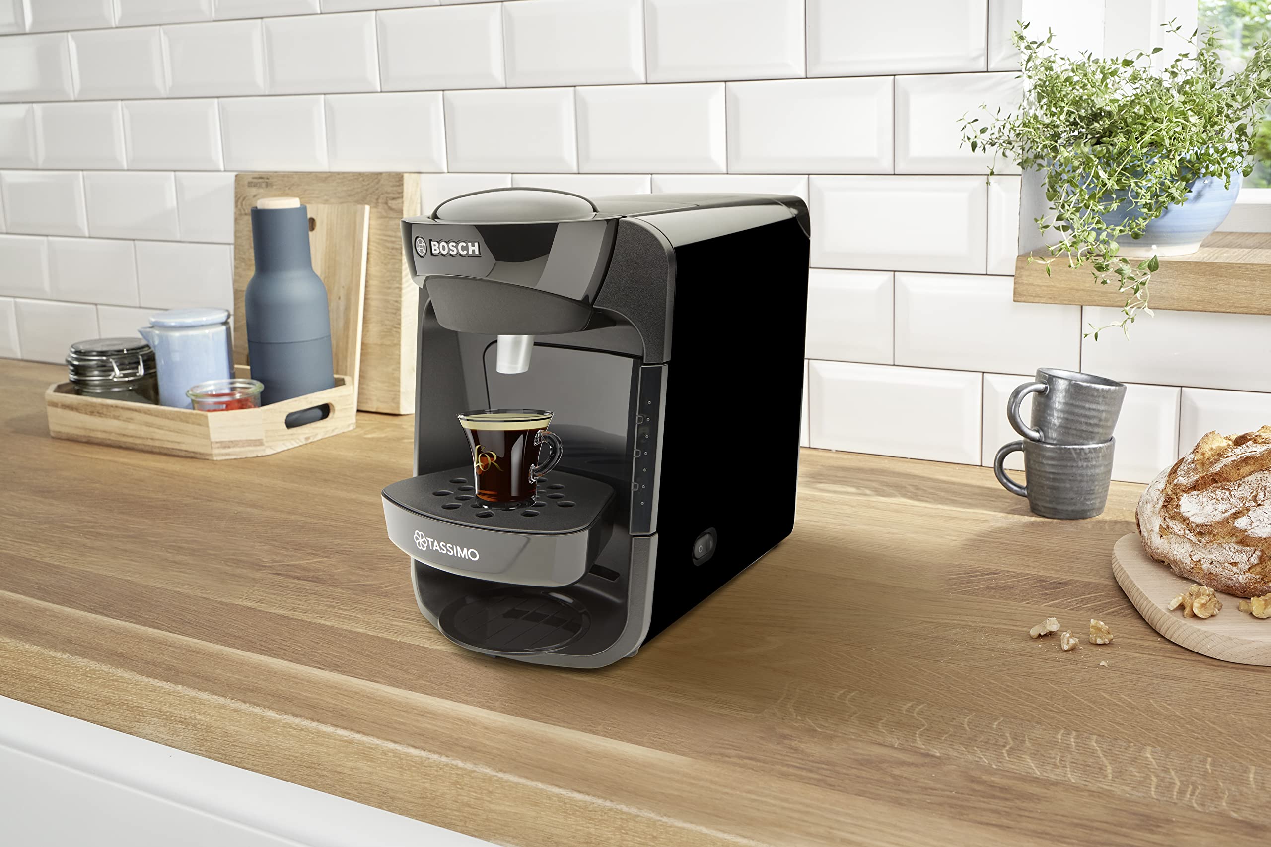 Tassimo by Bosch Suny 'Special Edition' TAS3102GB Coffee Machine,1300 Watt, 0.8 Litre - Black