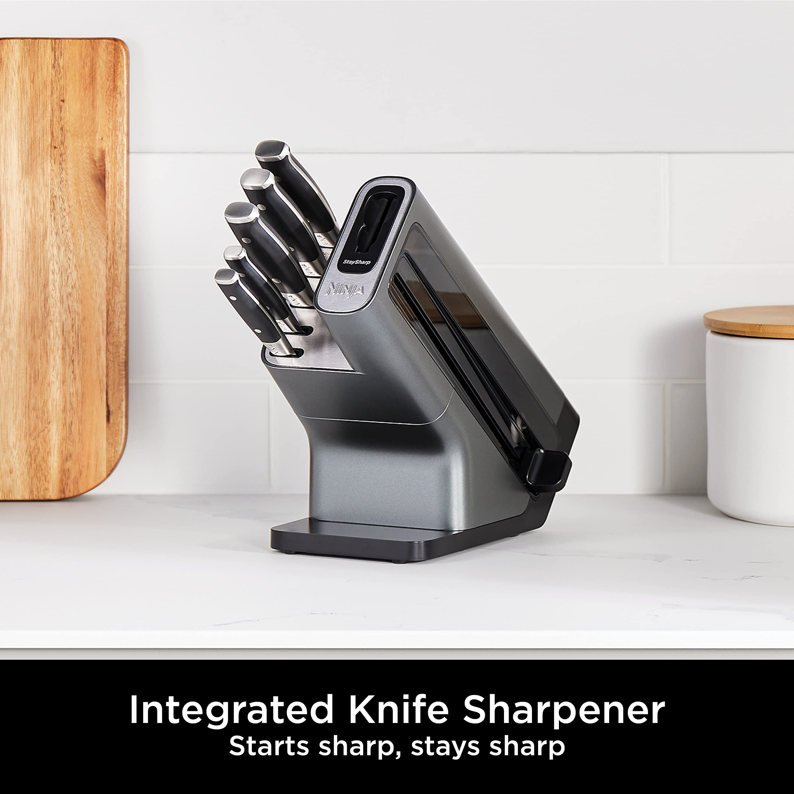 Ninja Foodi StaySharp Knife Block with Integrated Sharpener, 5-Piece Knife Set includes Chef, Bread, Slicing, Utility, Paring Knives, Stainless Steel K32005UK, Black
