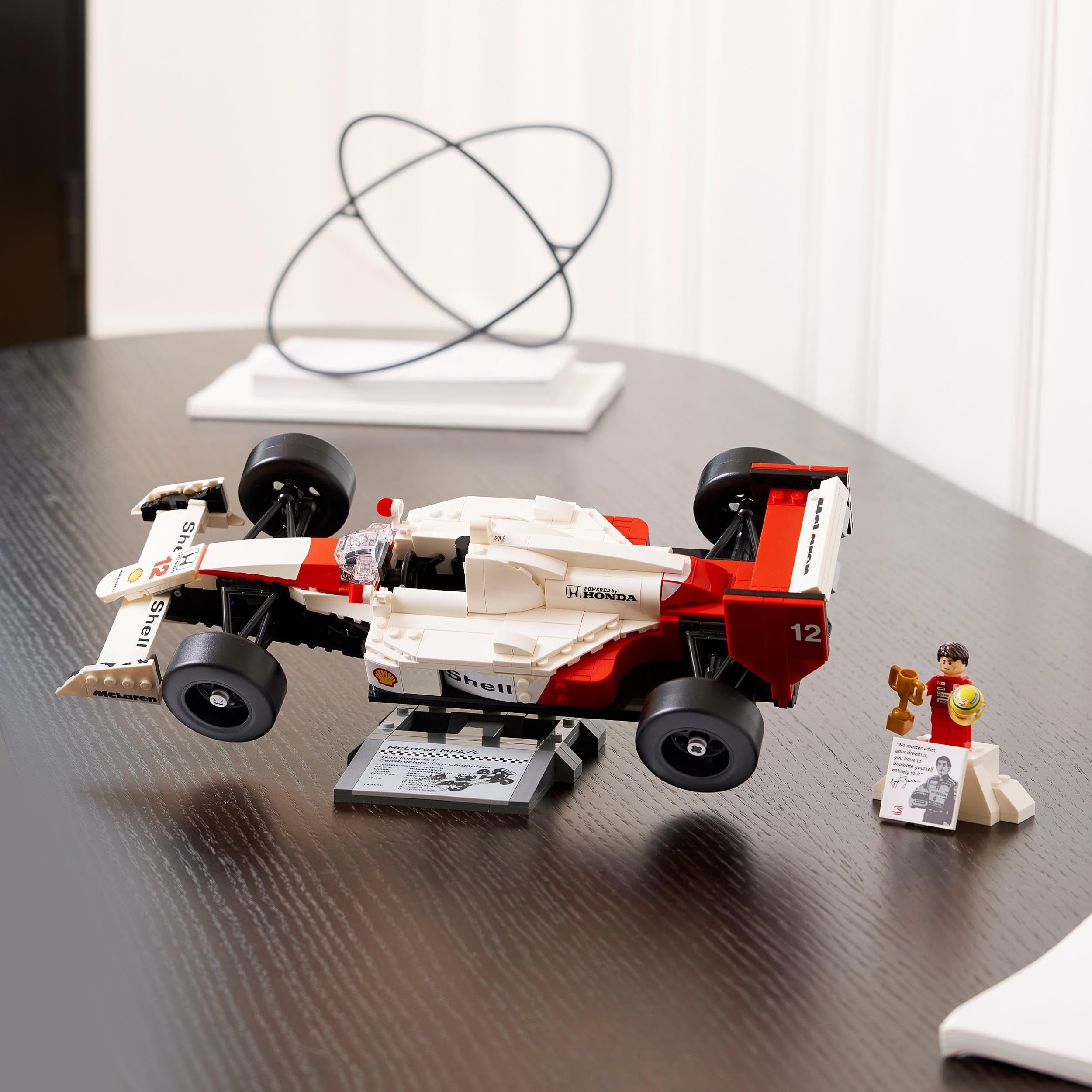 LEGO Icons McLaren MP4/4 & Ayrton Senna F1 Race Car Model kit for Adults - Gift for Father's Day - incl. a Race Driver Minifigure - Home or Office Desk Décor - 10330