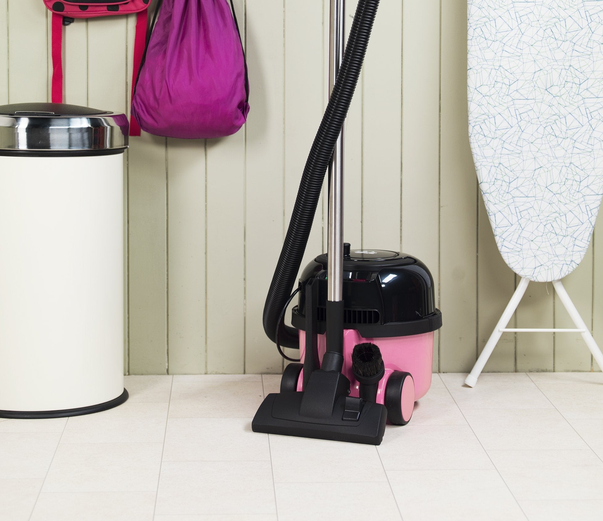 Henry Hetty HET160 Bagged Cylinder Vacuum, 620 W, 6 Litres, Pink